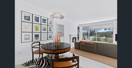 Bright ocean-view 2 bedroom 2 bathroom designer beach escape with parking - $1,600/week fully furnished - Photo 4