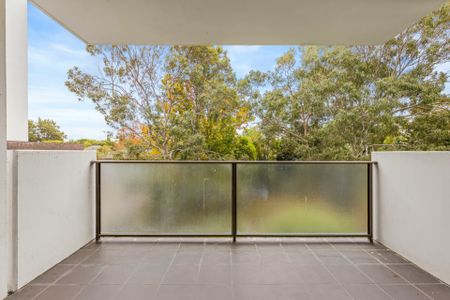 2 Bedroom Apartment Conveniently Located - Photo 5