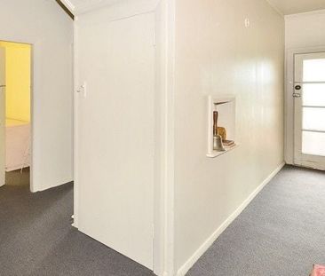 2 Bedroom Flat in Mornington - Photo 5
