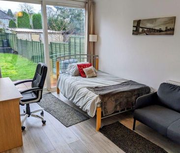 3 bedroom semi-detached house to rent - Photo 1