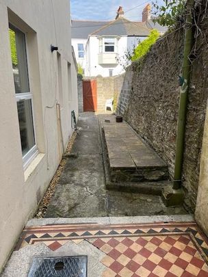Kingsley Road, Plymouth - Photo 1
