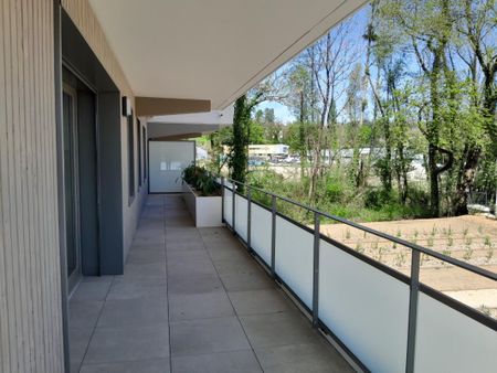 Location Appartement 3 pièces 67m² ANNECY 74370 - Photo 5