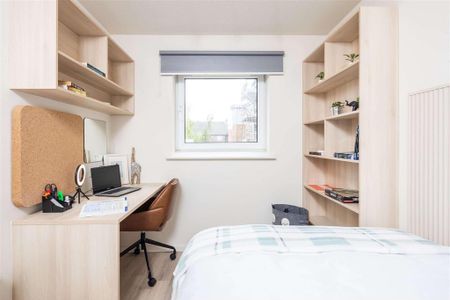 1 bedroom in a flat share to rent - Photo 5