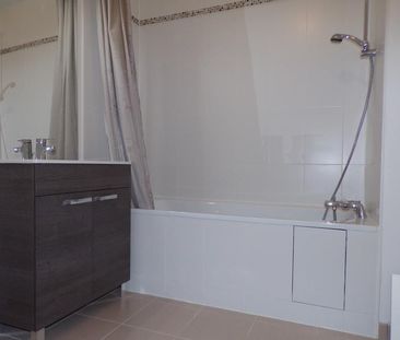 Location Appartement 2 pièces 52m² - Photo 2