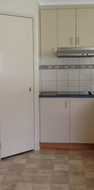 12 Galway Street, Glenvale - Photo 1