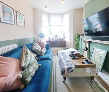 3 bedroom terraced house to rent - Photo 2