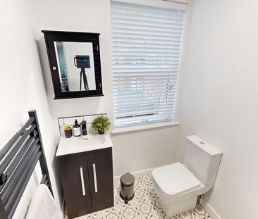 4 bedroom house to rent - Photo 1