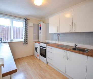 2 bedroom flat to rent - Photo 6