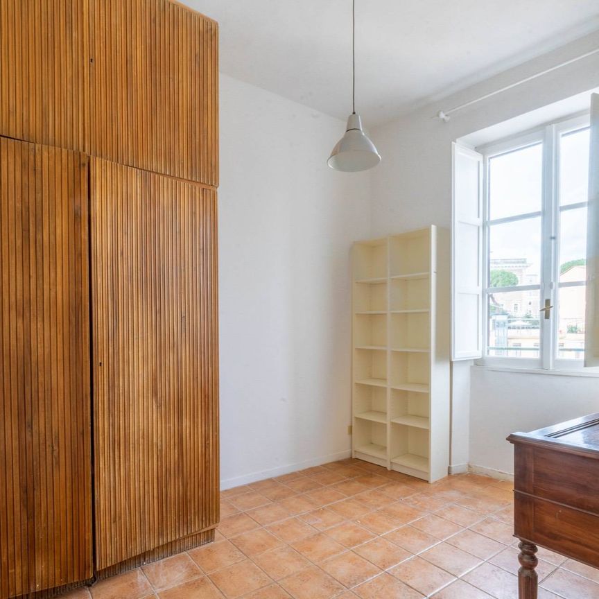 Appartamento in Affitto a Roma – Zona: Centro Storico - Photo 1