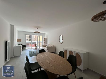 Location Appartement 3 pièces 61m² NICE 06300 - Photo 2