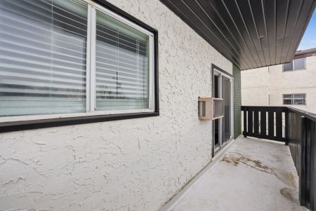 - 1 Bedroom at West Ridge Apartments - Photo 4