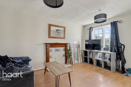 2 bedroom semi-detached house to rent - Photo 2