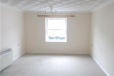 1 bedroom retirement property to rent - Photo 4