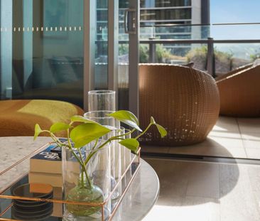 🌆 STUNNING VIEWS I QUEEN'S WHARF LUXURY LIVING I 1 BED + STUDY ✨ - Photo 4
