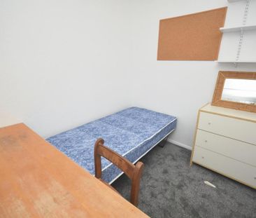 4 bedroom house share to rent - Photo 2
