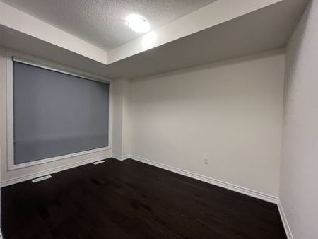 For Lease - 288 Carnwith Drive, Whitby, Ontario - Photo 3