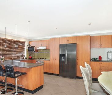 Peaceful Family Haven with Space, Comfort and Scenic Surroundings! - Photo 4