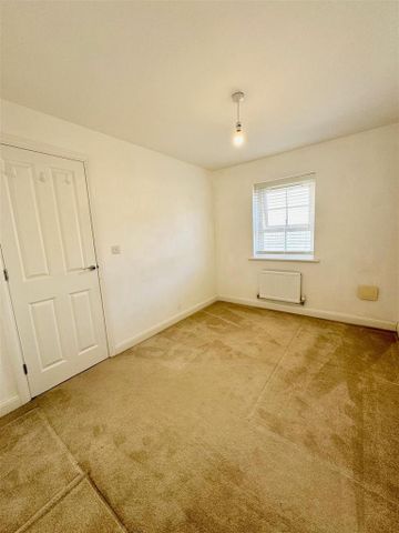 2 bedroom semi-detached house to rent - Photo 5