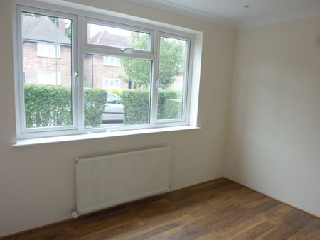 3 Bed Semi-Detached House, Maryatt Avenue, HA2 - Photo 5