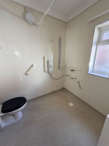 Clifton Drive, Blackpool, FY4 1NX - Photo 5