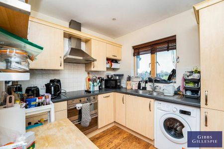 2 bedroom flat to rent - Photo 4