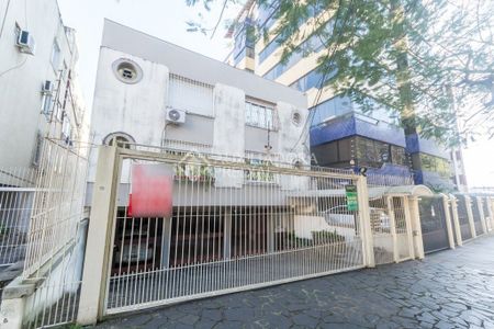 Apartamento com 2 quartos e 66m² para alugar em Passo da Areia, Porto Alegre. - Photo 2