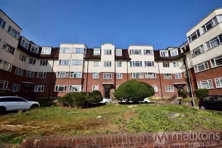 3 bedroom flat to rent - Photo 2
