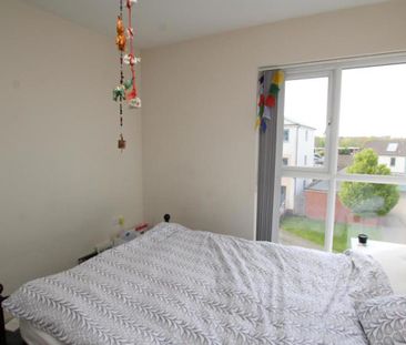 A great double room offered on a furnished basis. In a great locati... - Photo 2