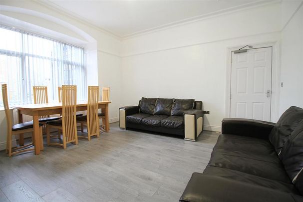 1 bedroom in a house share to rent - Photo 1