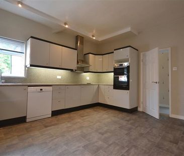 2 Bedroom Apartment To Let - Photo 6