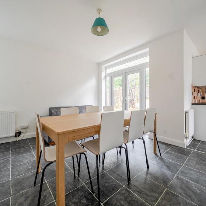 1 bedroom detached house to rent - Photo 1