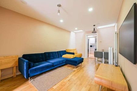 St Frideswides Mews, Poplar, E14 - Photo 3