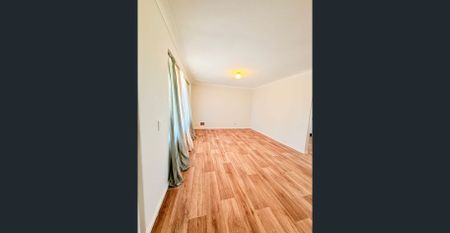 Stunning Fully Renovated 3x1 Home in Prime Armadale Location - 10 Serls Street - Photo 3