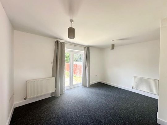 2 bedroom end of terrace house to rent - Photo 1