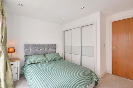 1 bedroom duplex to rent - Photo 3