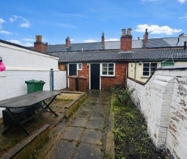 68 Thesiger Street, - Photo 4