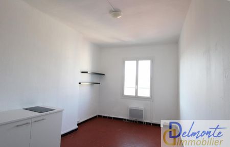 STUDIO 16 M2 DERNIER ETAGE - Photo 2