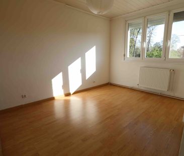 Location Maison 4 pièces 83m² WAMBRECHIES 59118 - Photo 4