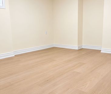 For Lease - 37 Bowhill Drive Unit# Walk-Out Basement, Richmond Hill... - Photo 2