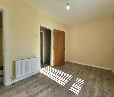 52 Fort Street, Belfast, BT12 7BH - Photo 1