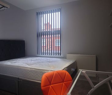 Broadwood Street, Liverpool. - Photo 4