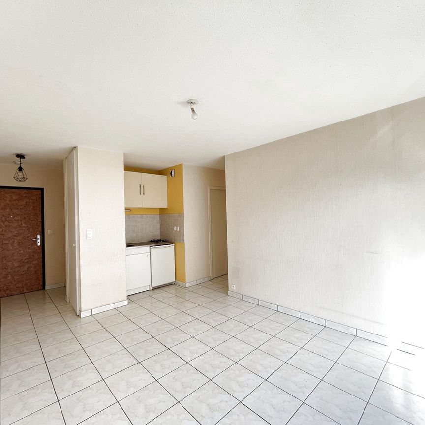 Location Appartement 2 pièces 36m² RODEZ 12000 - Photo 1
