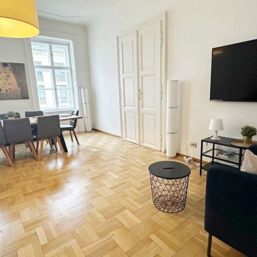 OPERNRING, STAATSOPER, klimatisierte 106 m2 Altbau, 3 Zimmer, Möblierung möglich, Extraküche, 2 Bäder, 4. Liftstock - Photo 1