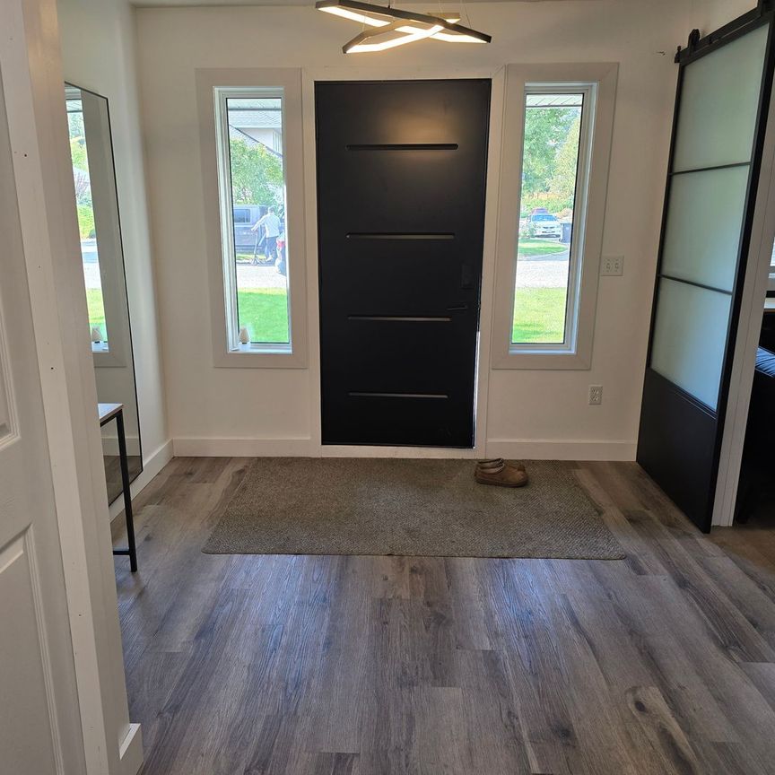 3 Bedroom Main-Level Home in North Glenmore - Photo 1
