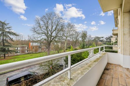 Appartement familial de prestige avec balcon filant dans le 16? - Photo 2