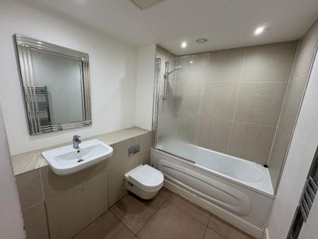 2 bedroom flat to rent - Photo 5