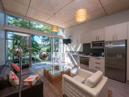 Elevated One Bedroom Apartment in the trees on North Road. - Photo 2