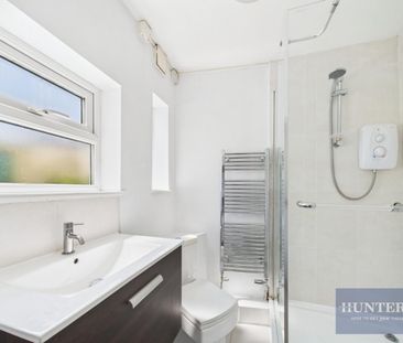 1 bedroom Flat To Let - Photo 4