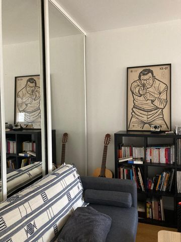 POITIERS, SQUARE DE LA REPUBLIQUE, T2 DE 41 m² AVEC PARKING - Photo 2