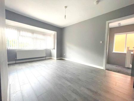 3 bedroom semi-detached house to rent - Photo 5